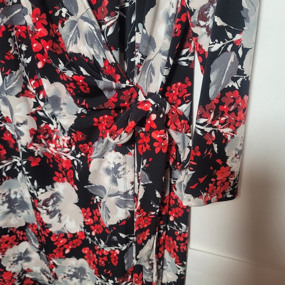 The Limited Collection Black Red White Grey Floral Wrap Dress L Wedding Work - Picture 8 of 13